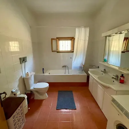 Holiday home Theamaronia *